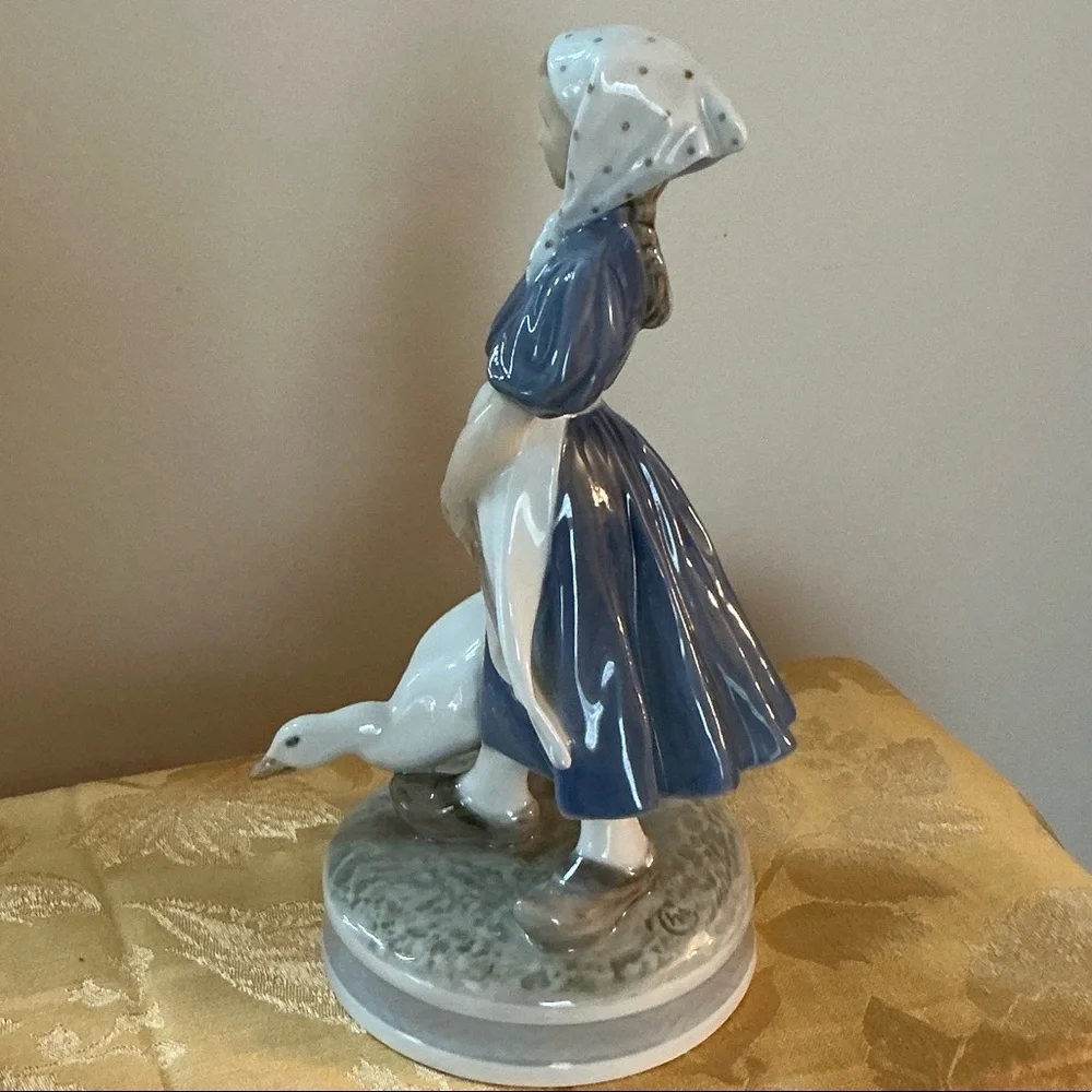 Royal Copenhagen Girl with Goose Figurine #522 | 9.75” Vintage Denmark Porcelain - Picture 3 of 8